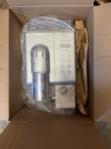 Nespresso delonghi machine - nespresso,